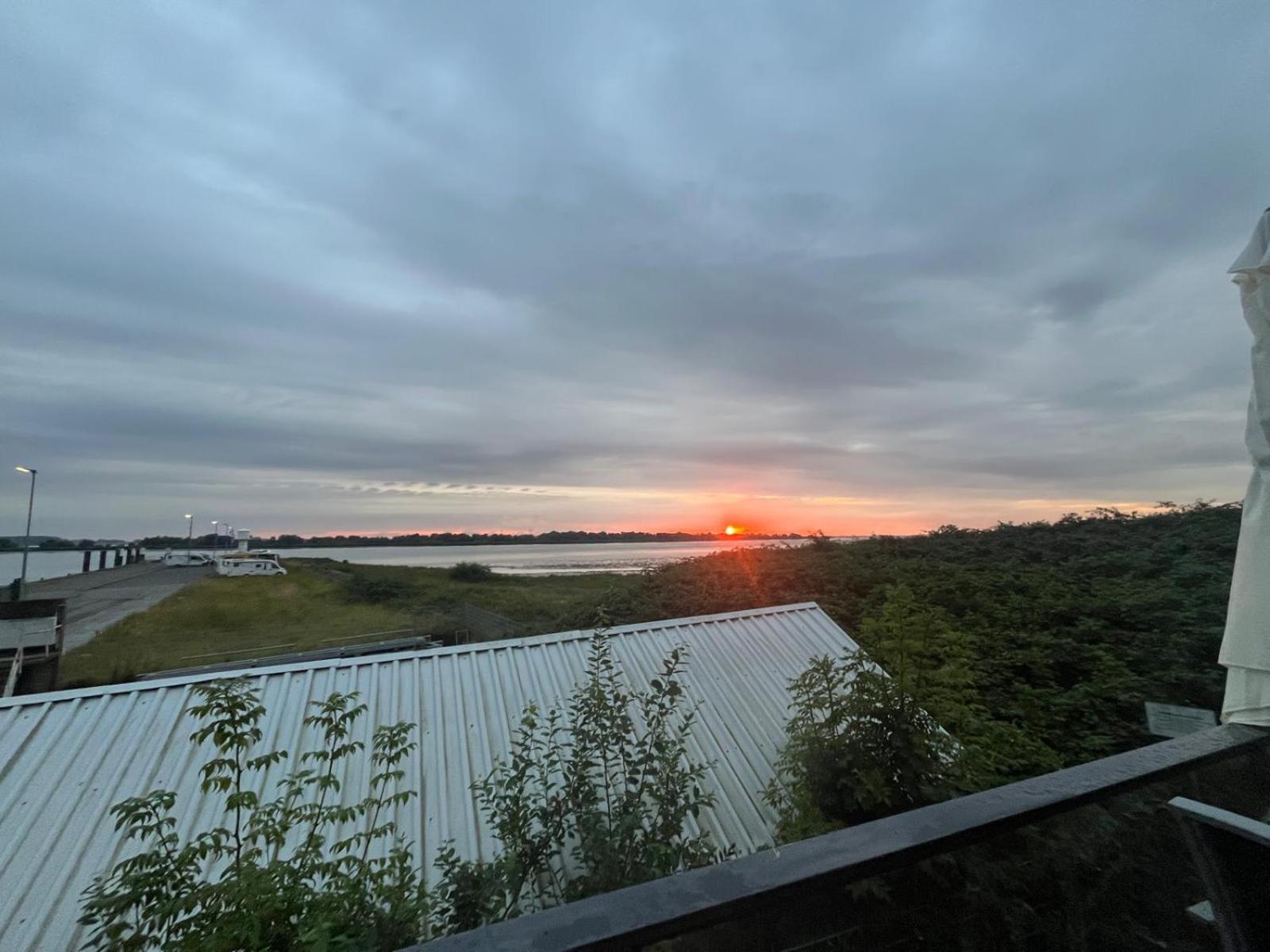 Lykkefund - Ferienwohnungen In Hafennaehe Glückstadt エクステリア 写真